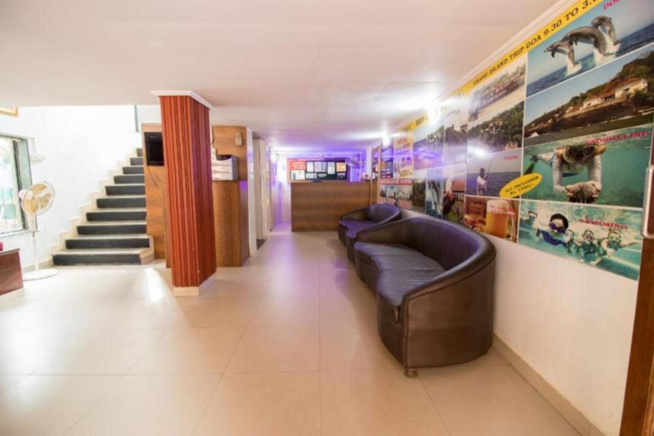 Grg Traveller Hotel Панаджи Екстериор снимка